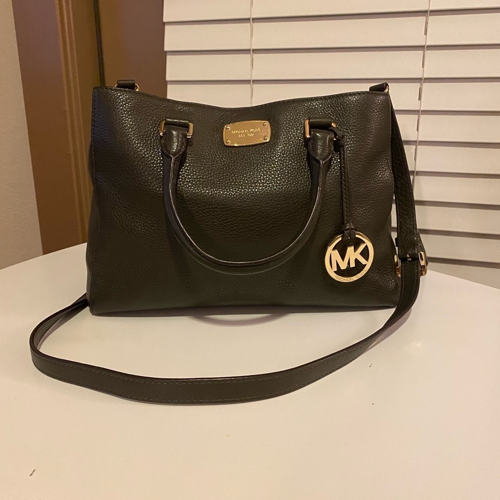 Michael Michael Kors Solid Leather Handle Bag - image 3